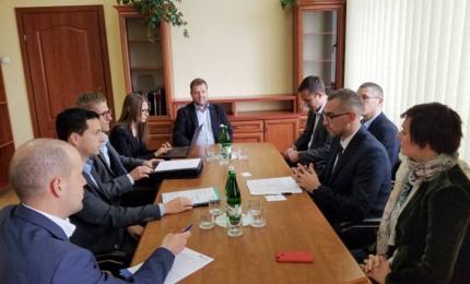 В обласній державній адімінстрації обговорили питання залучення іноземних інвестицій із представниками німецької виробничої компанії