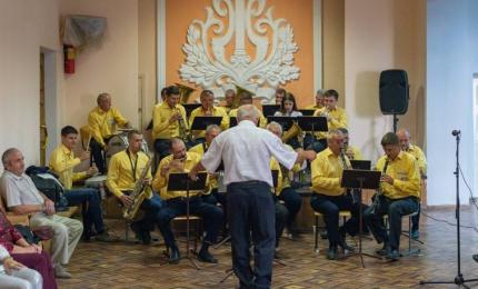 Танцювальний вечір для людей похилого віку відбувся у Коломиї