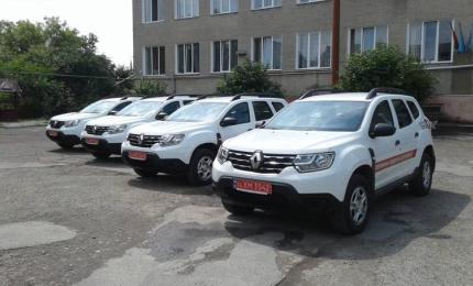 Коломийщина отримала 4 позашляховики марки "Рено-Данстер" для амбулаторій Корницької, Коршівської, Печеніжинської та Підгайчиківської ОТГ