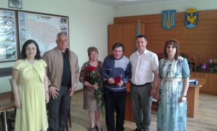 Почесною відзнакою Коломийського району – медаллю «За заслуги перед Коломийщиною» нагороджено відомого поета Василя Рябого