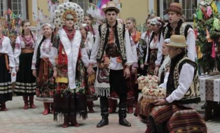 Колоритне дійство “Весілля у піснях та ладканках”, присвячене весільним традиціям  Гуцульщини та Покуття ХХ століття
