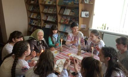 Майстер – клас з розпису писанок з майстринею Параскою Непийводою